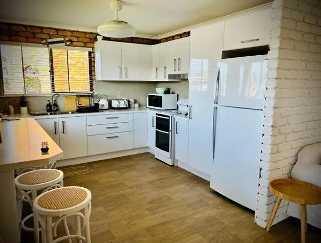 Barooga1- Mooloolaba Canal Front Apartment Australien